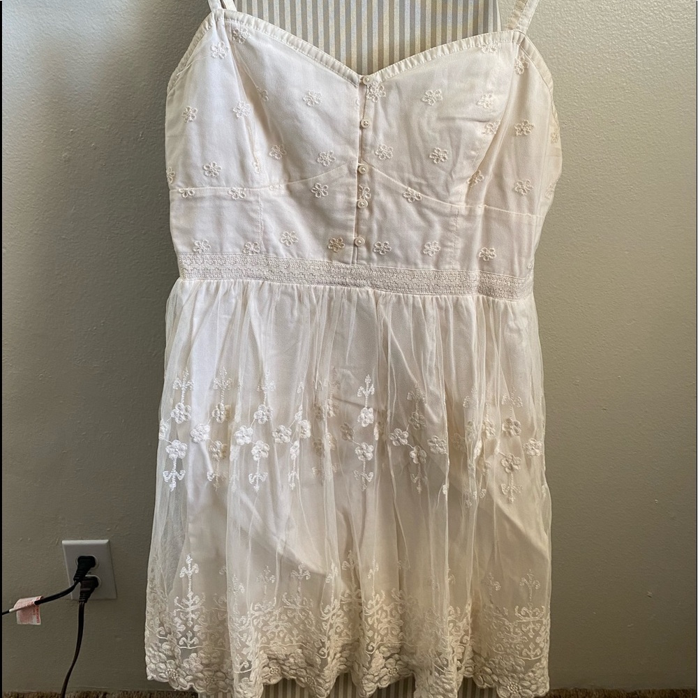 American Eagle Outfitters Cream Lace Spaghetti Strap Mid Dress
